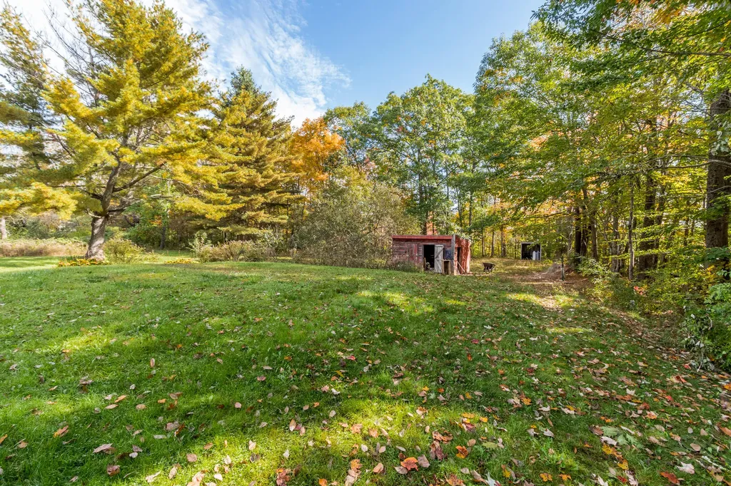 825 White Road Bowdoinham ME 04008