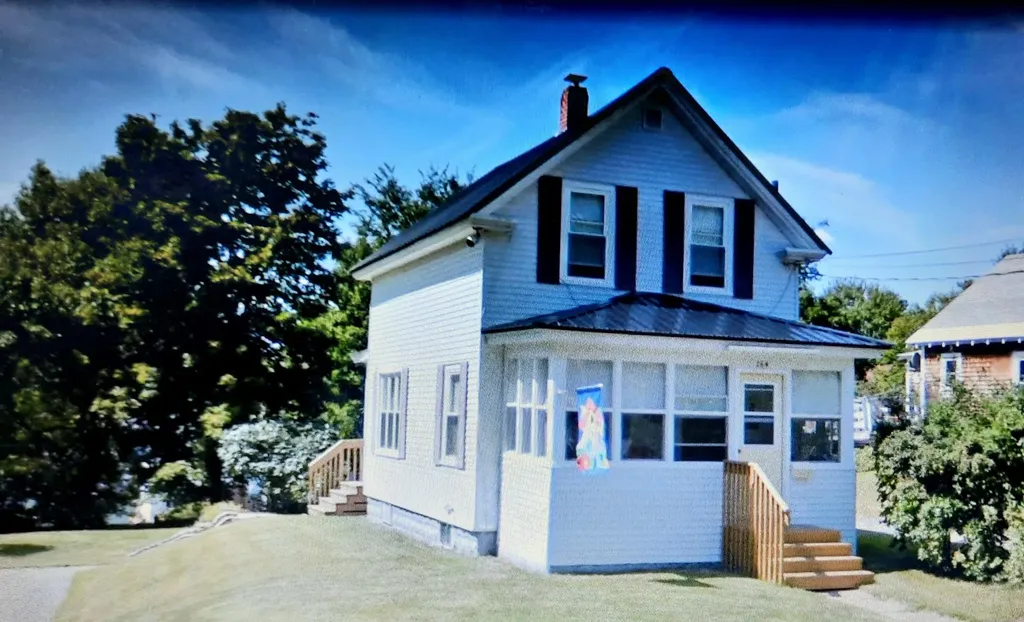 264 Highland Avenue Millinocket ME 04462