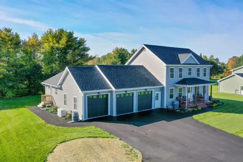 9 Dartmouth Place Windham ME 04062