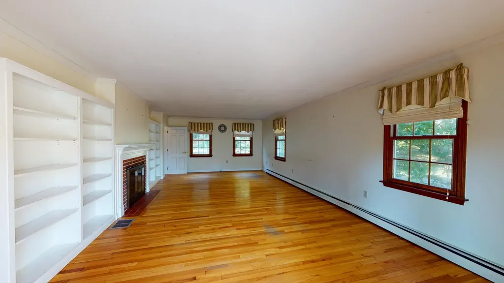 171 Mistic Avenue Rockport ME 04856
