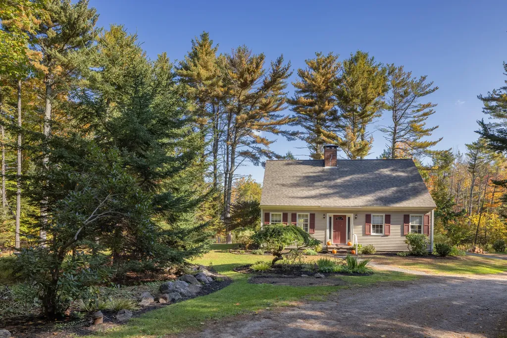 171 Mistic Avenue Rockport ME 04856