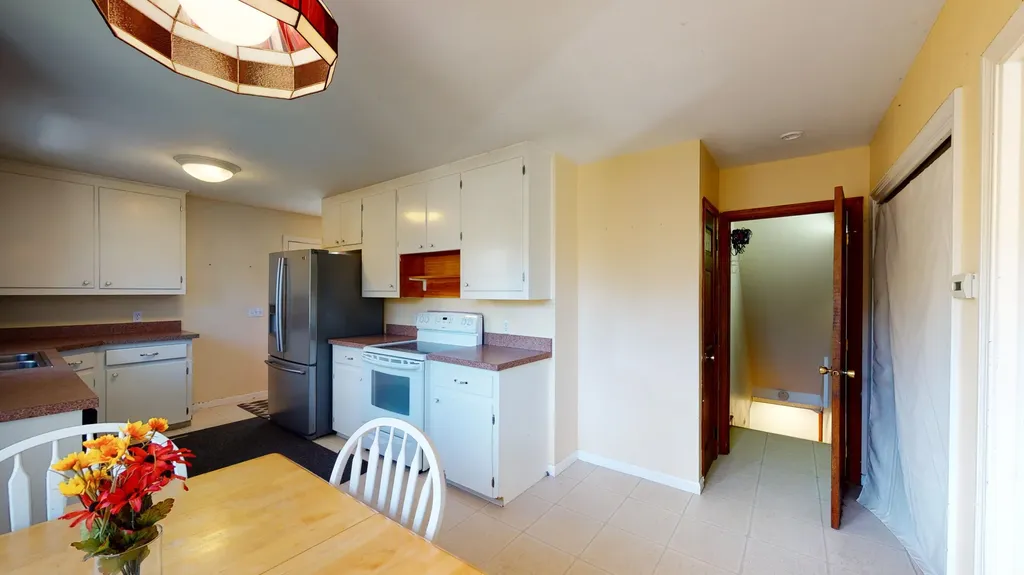 171 Mistic Avenue Rockport ME 04856