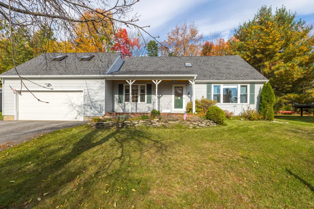 7 Sheffield Avenue Lewiston ME 04240