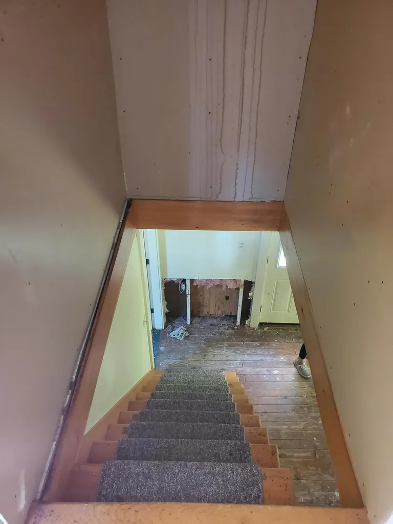 33 W Street Extension Rockport ME 04856