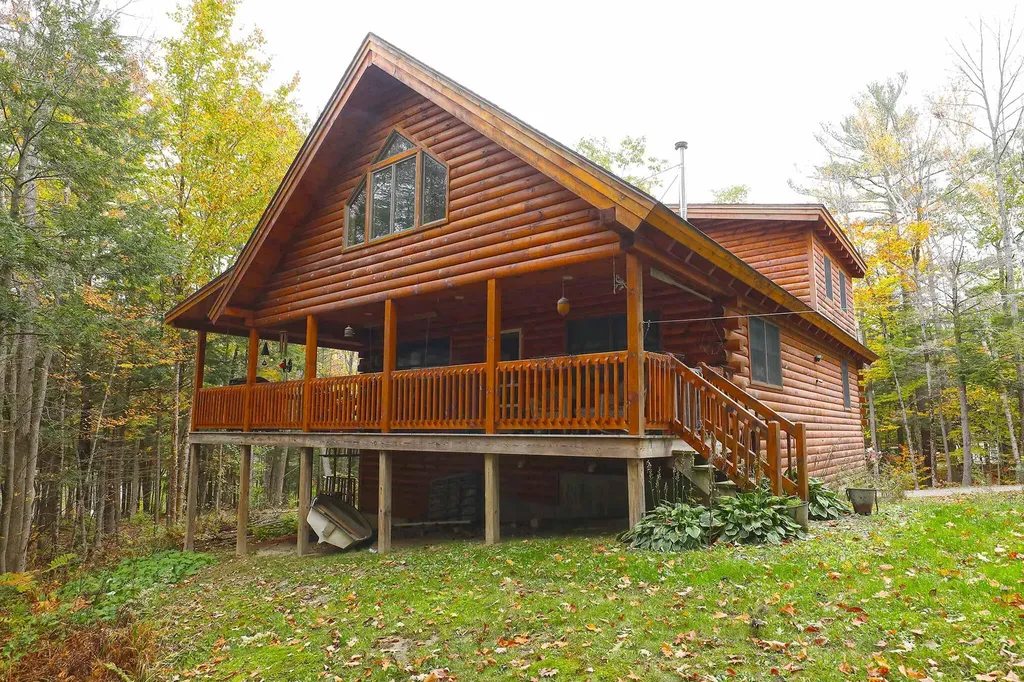 11 Evergreen Way Gardiner ME 04345