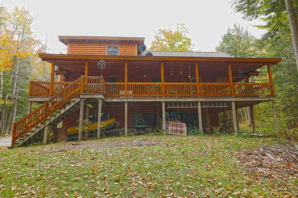 11 Evergreen Way Gardiner ME 04345