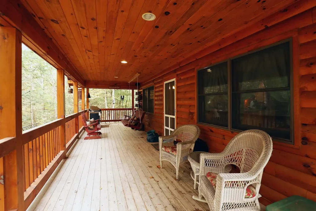 11 Evergreen Way Gardiner ME 04345