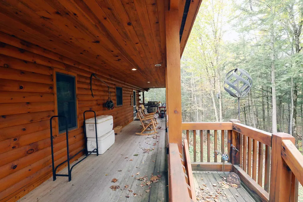 11 Evergreen Way Gardiner ME 04345
