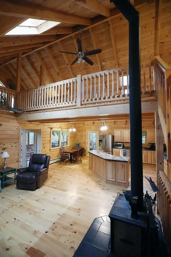 11 Evergreen Way Gardiner ME 04345