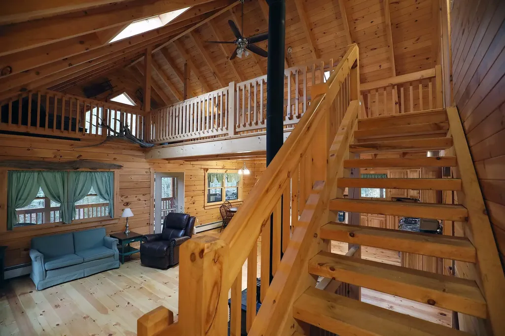 11 Evergreen Way Gardiner ME 04345