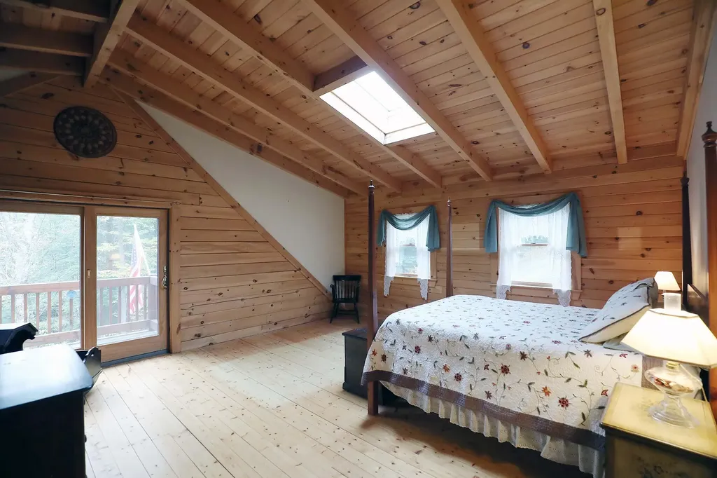 11 Evergreen Way Gardiner ME 04345