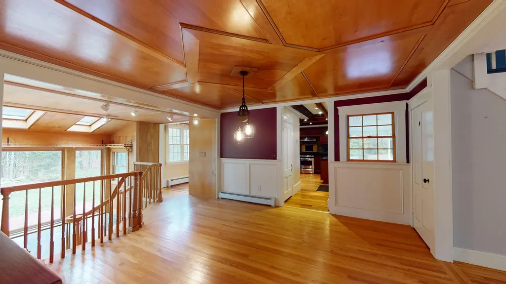 209 Dunn Road Poland ME 04274
