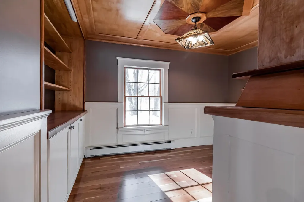 209 Dunn Road Poland ME 04274