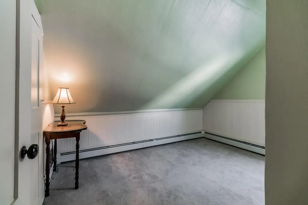 209 Dunn Road Poland ME 04274