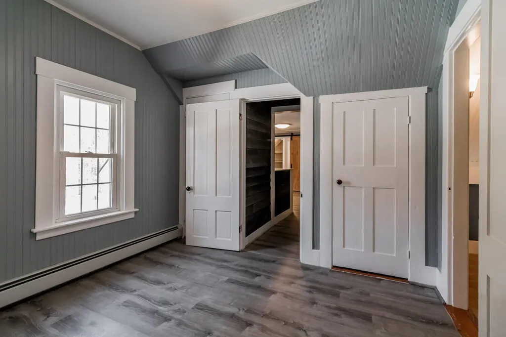 209 Dunn Road Poland ME 04274