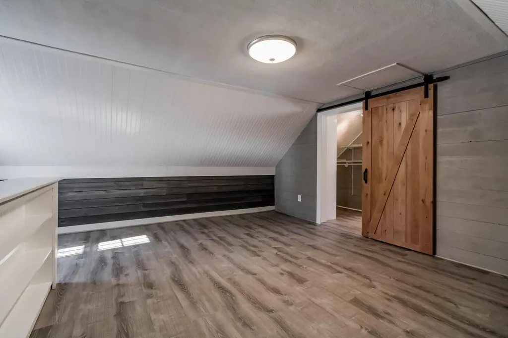 209 Dunn Road Poland ME 04274