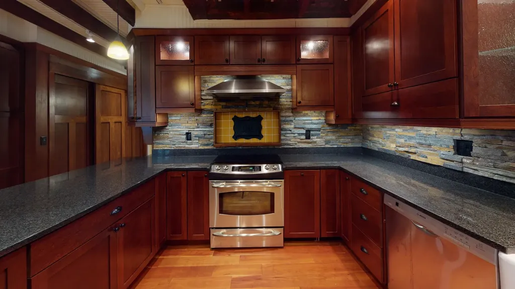 209 Dunn Road Poland ME 04274
