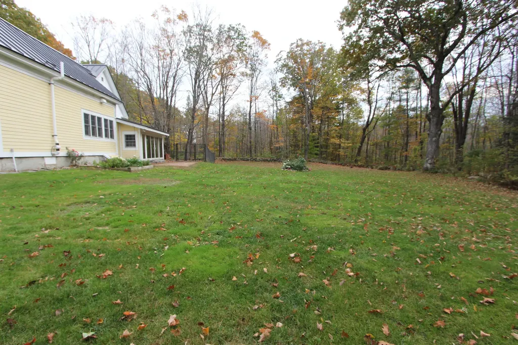 209 Dunn Road Poland ME 04274