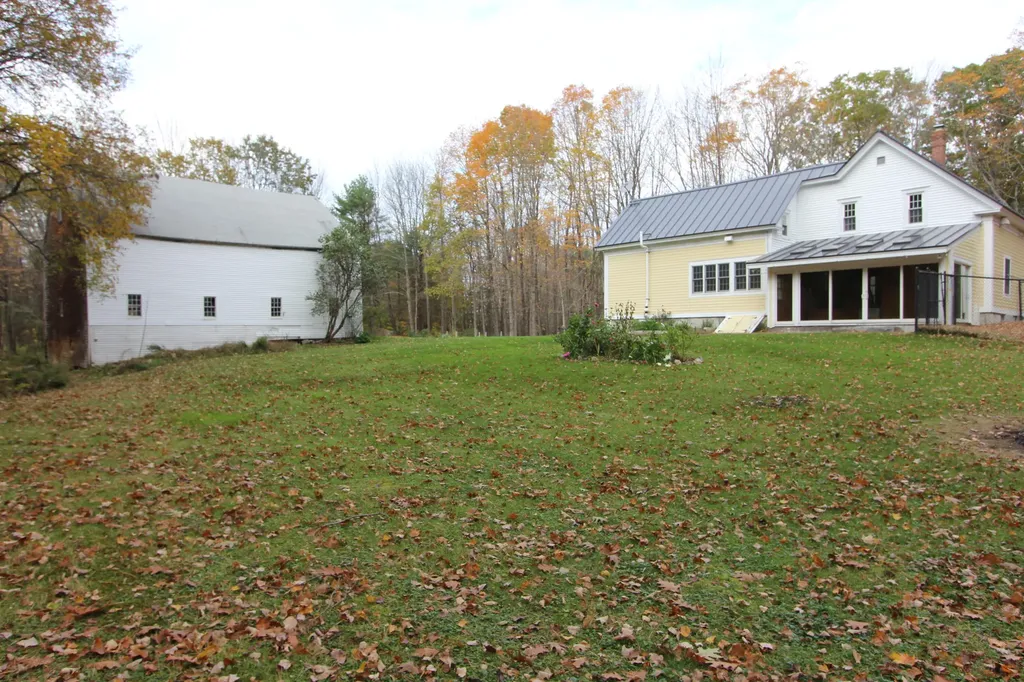 209 Dunn Road Poland ME 04274