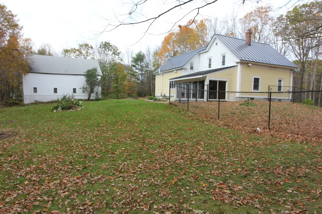 209 Dunn Road Poland ME 04274