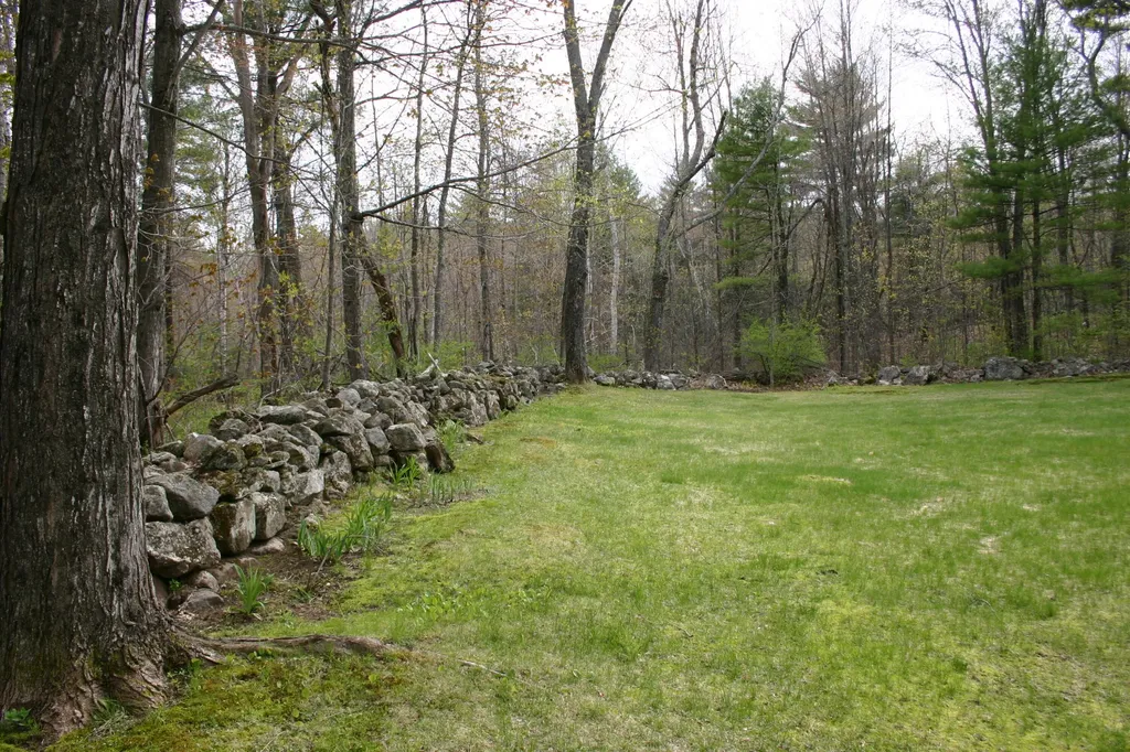 209 Dunn Road Poland ME 04274
