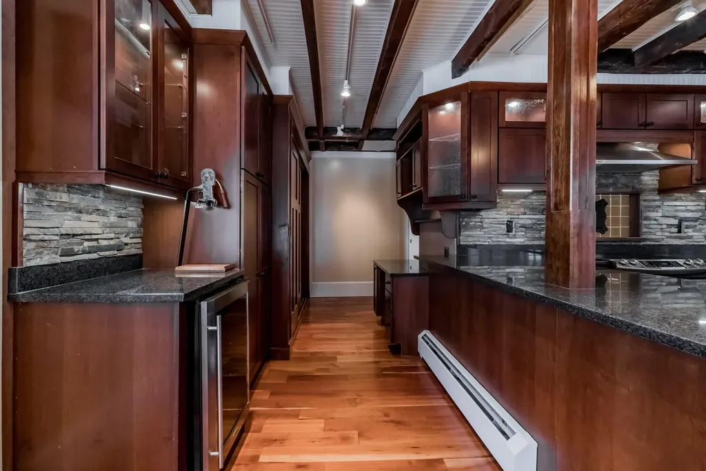 209 Dunn Road Poland ME 04274