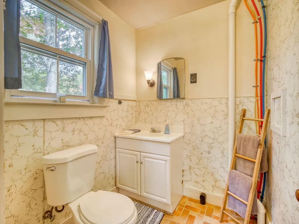 14 Ferry Lane Saco ME 04072