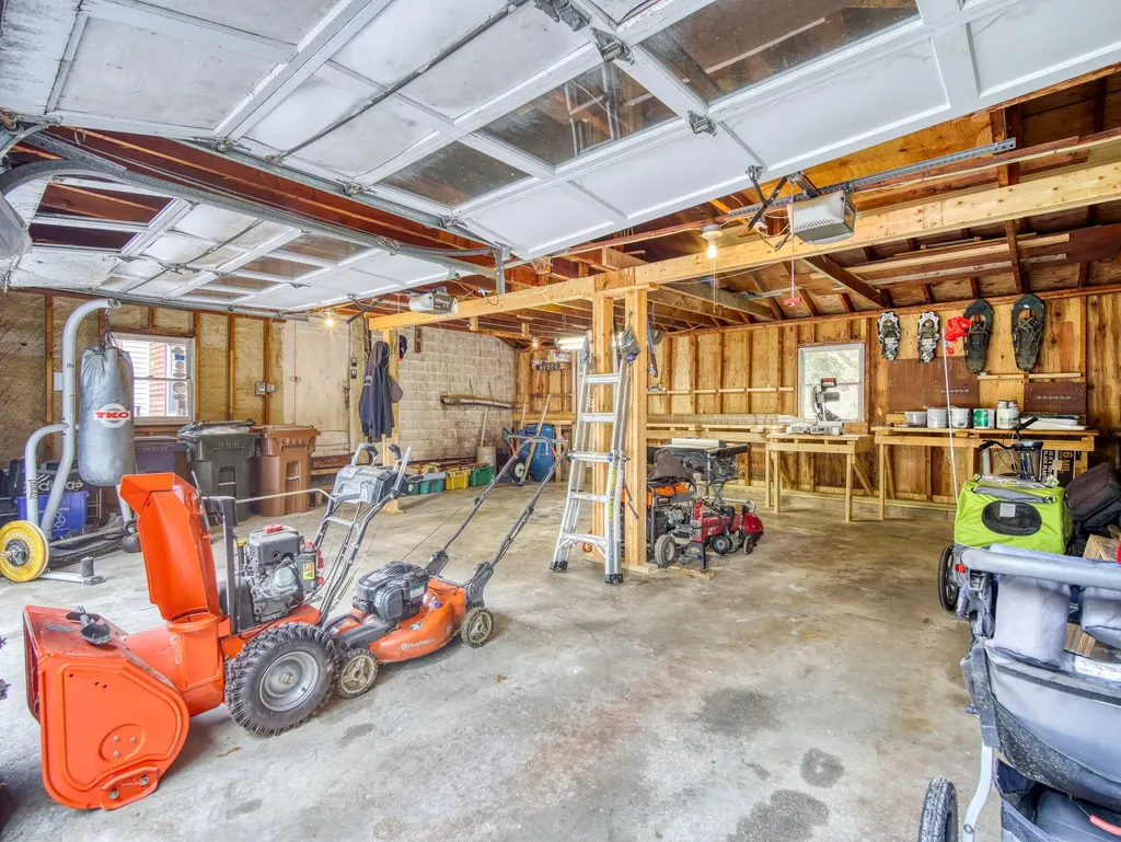 14 Ferry Lane Saco ME 04072