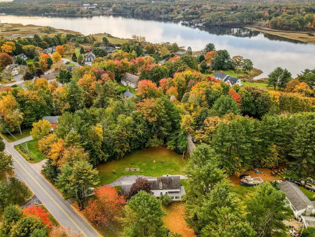 14 Ferry Lane Saco ME 04072