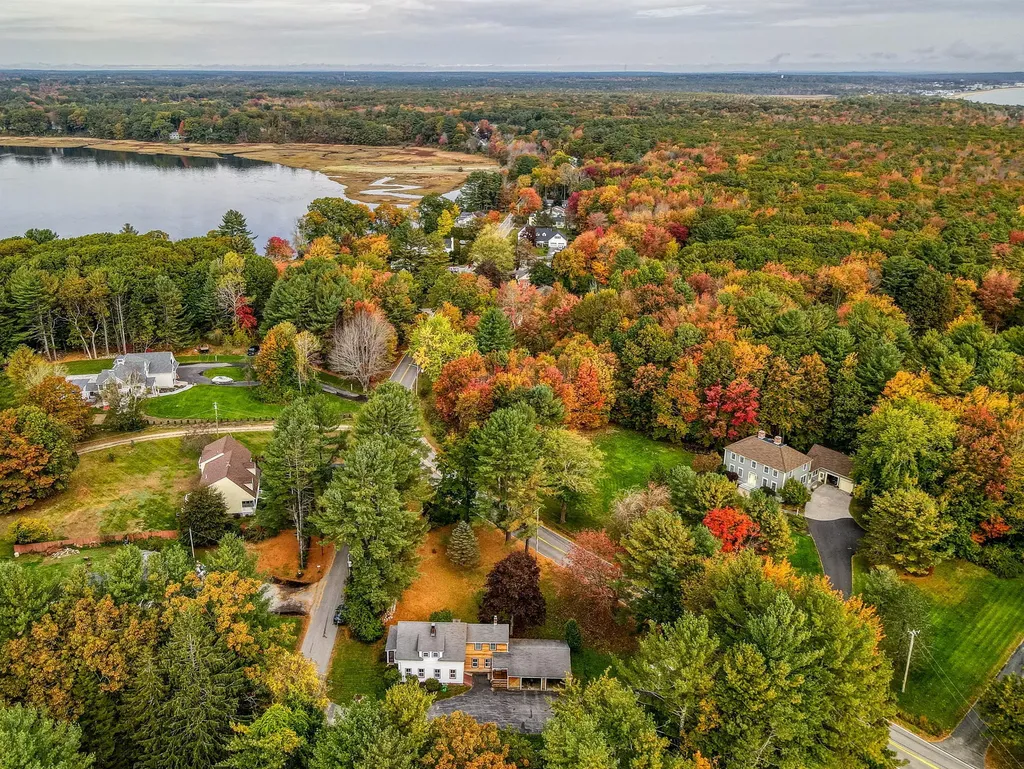 14 Ferry Lane Saco ME 04072