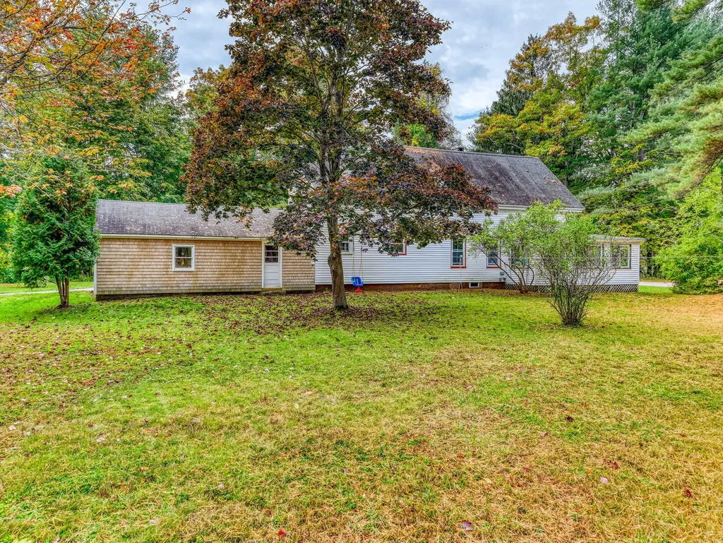 14 Ferry Lane Saco ME 04072
