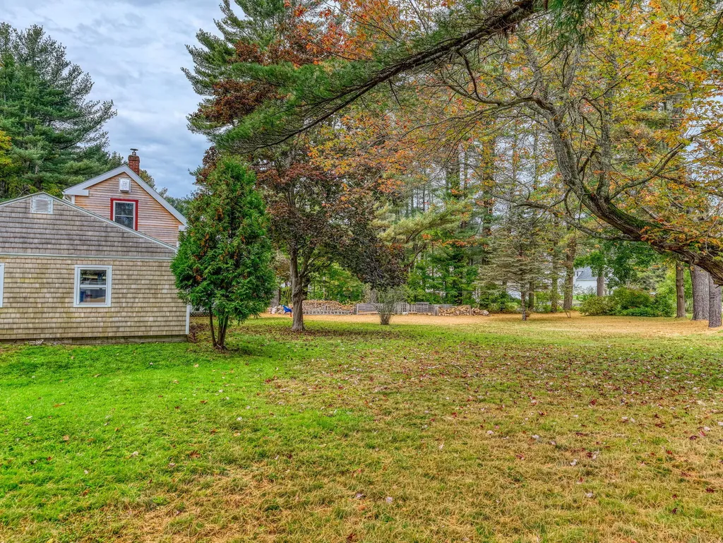 14 Ferry Lane Saco ME 04072