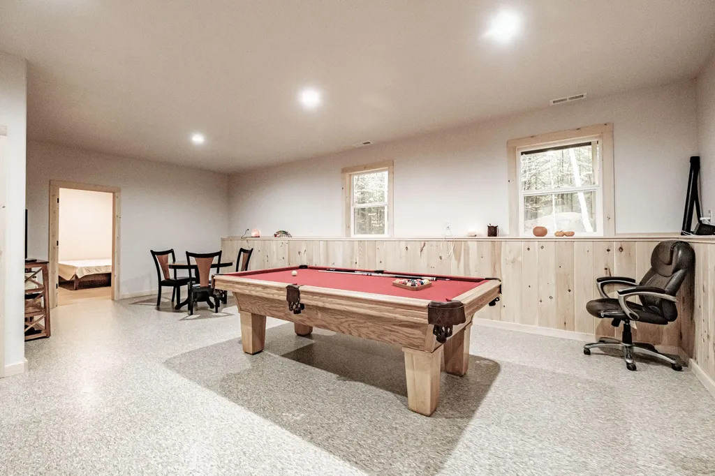 37 Colonial Circle Harrison ME 04040