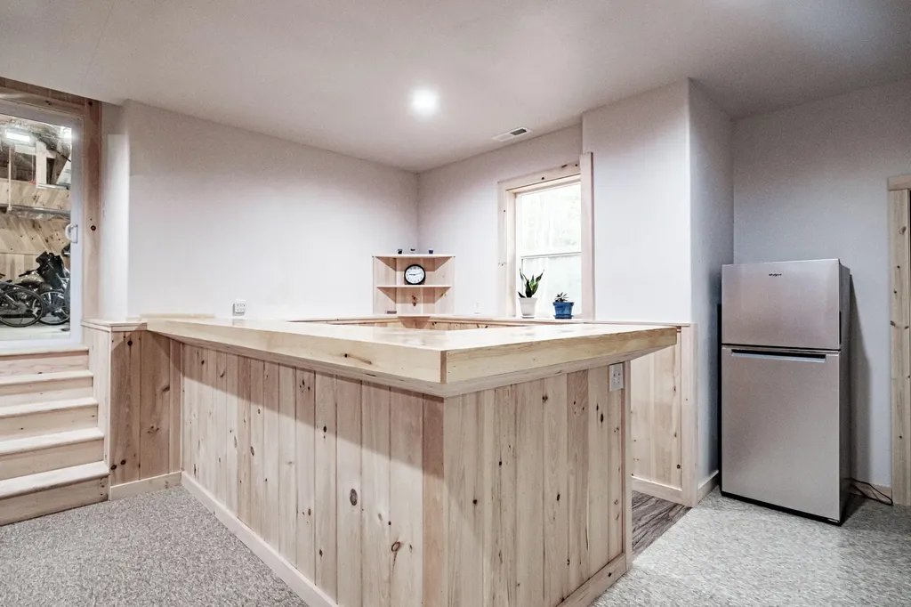 37 Colonial Circle Harrison ME 04040