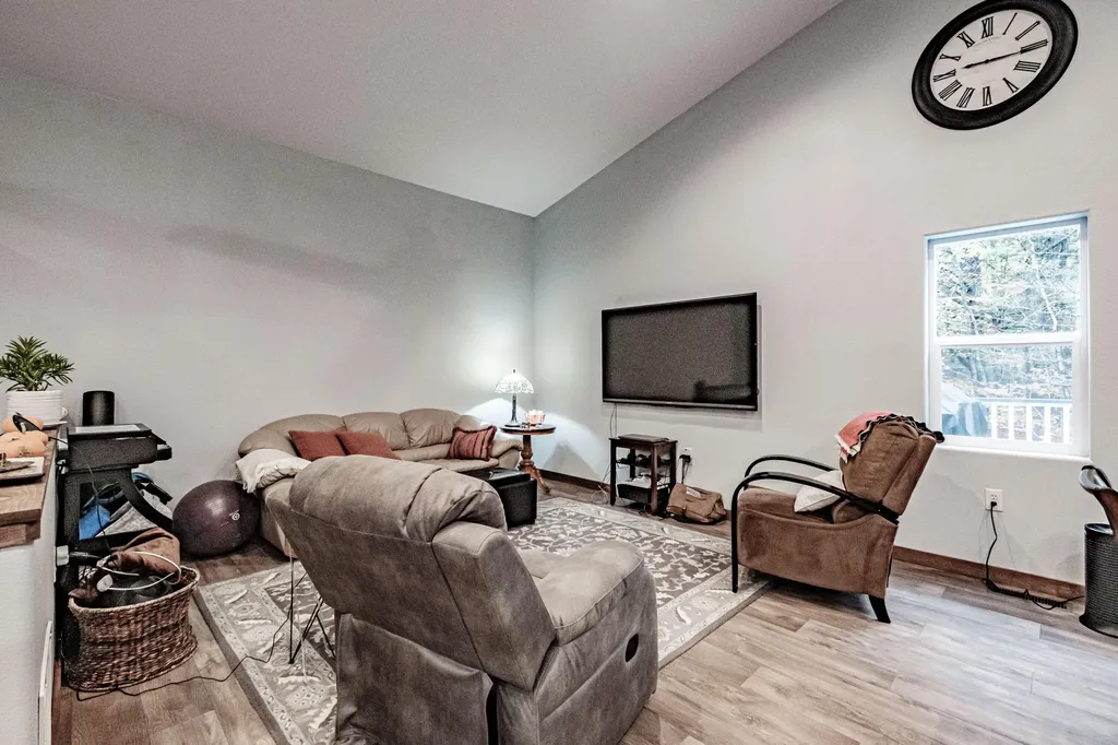 37 Colonial Circle Harrison ME 04040