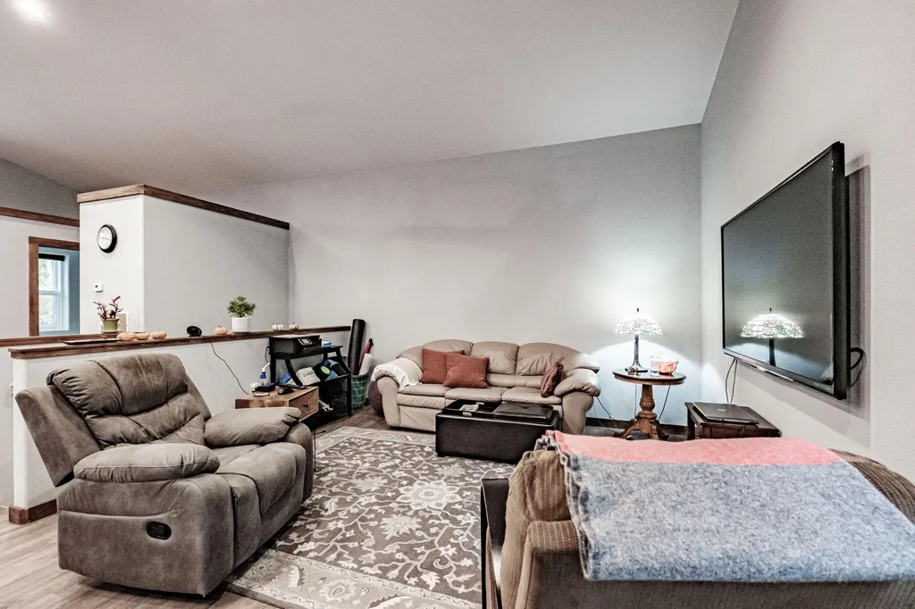 37 Colonial Circle Harrison ME 04040