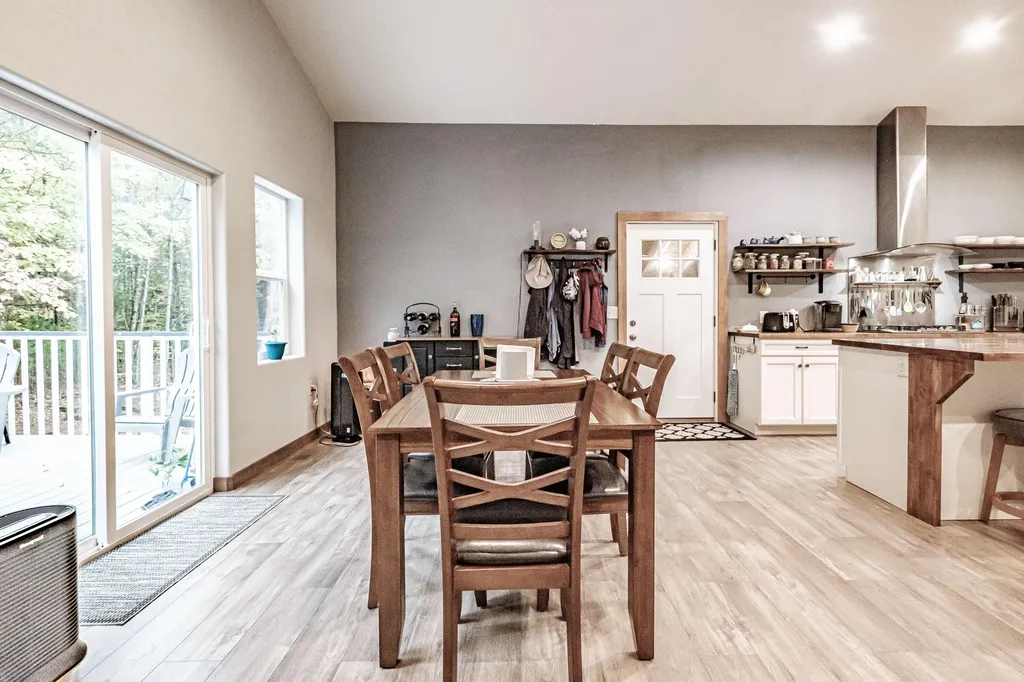 37 Colonial Circle Harrison ME 04040