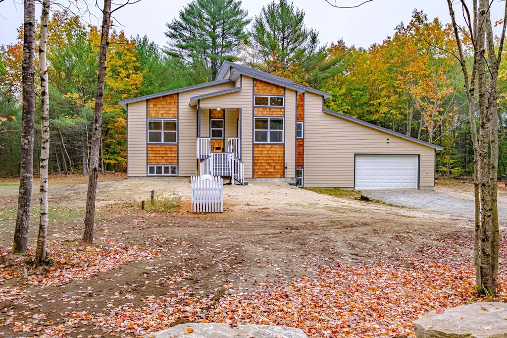 37 Colonial Circle Harrison ME 04040