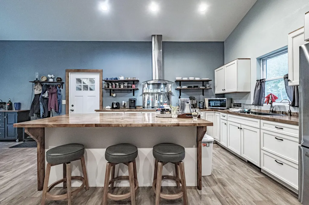 37 Colonial Circle Harrison ME 04040