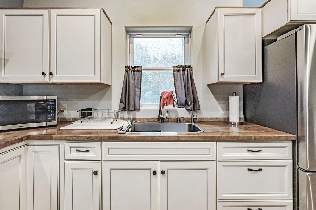 37 Colonial Circle Harrison ME 04040