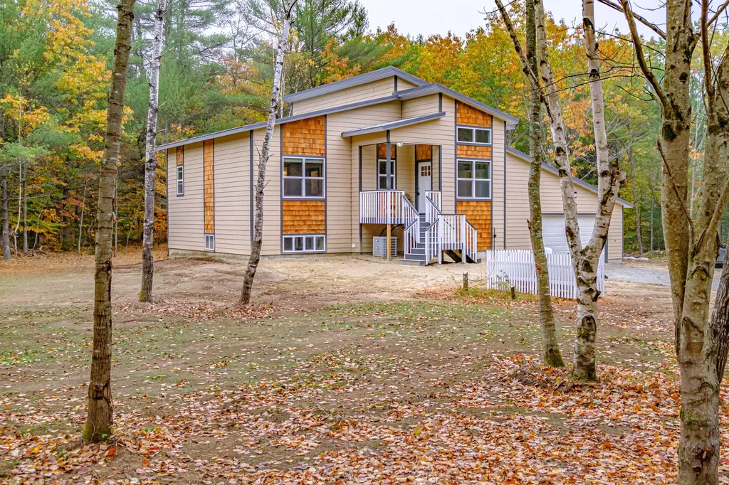 37 Colonial Circle Harrison ME 04040
