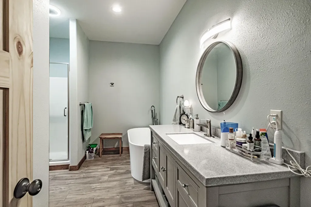 37 Colonial Circle Harrison ME 04040