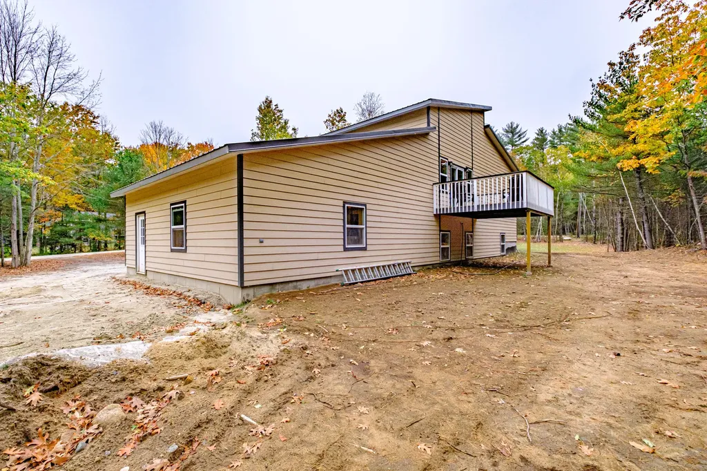 37 Colonial Circle Harrison ME 04040