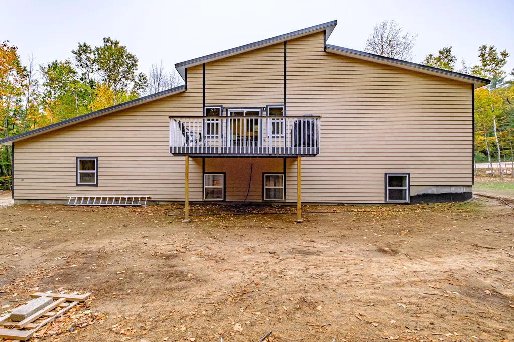 37 Colonial Circle Harrison ME 04040