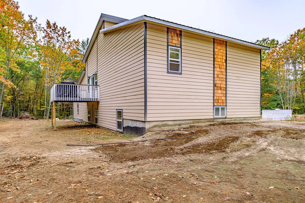 37 Colonial Circle Harrison ME 04040