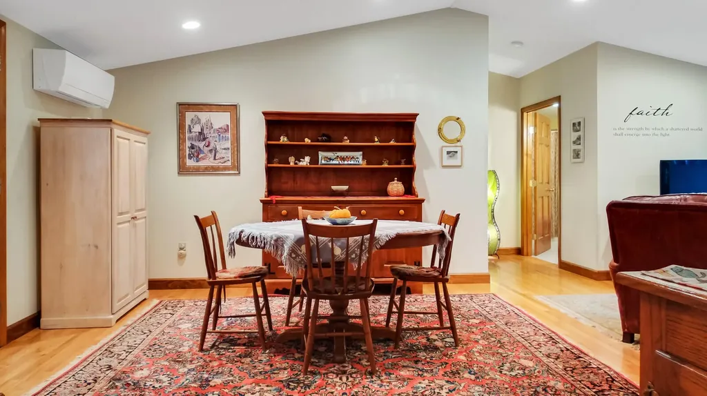 27 Fairview Street Gardiner ME 04345