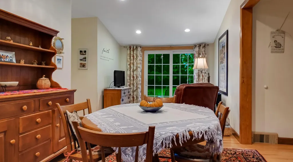 27 Fairview Street Gardiner ME 04345