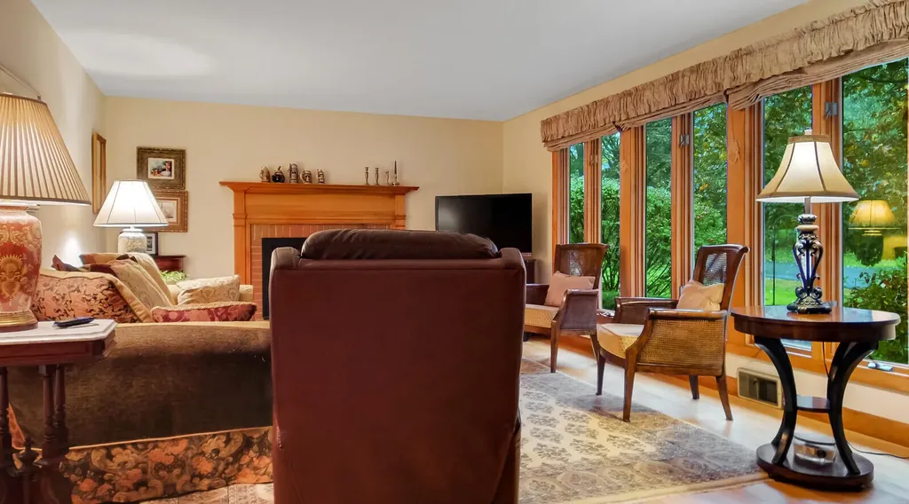 27 Fairview Street Gardiner ME 04345