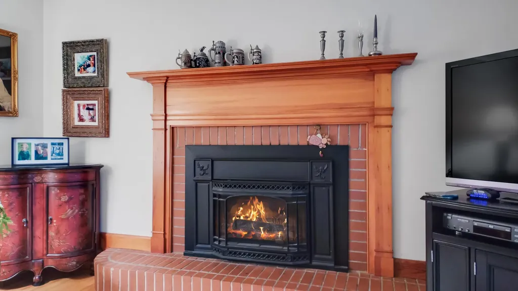 27 Fairview Street Gardiner ME 04345
