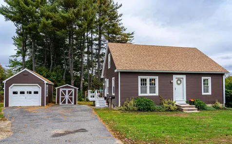 33 Park Street Farmingdale ME 04344